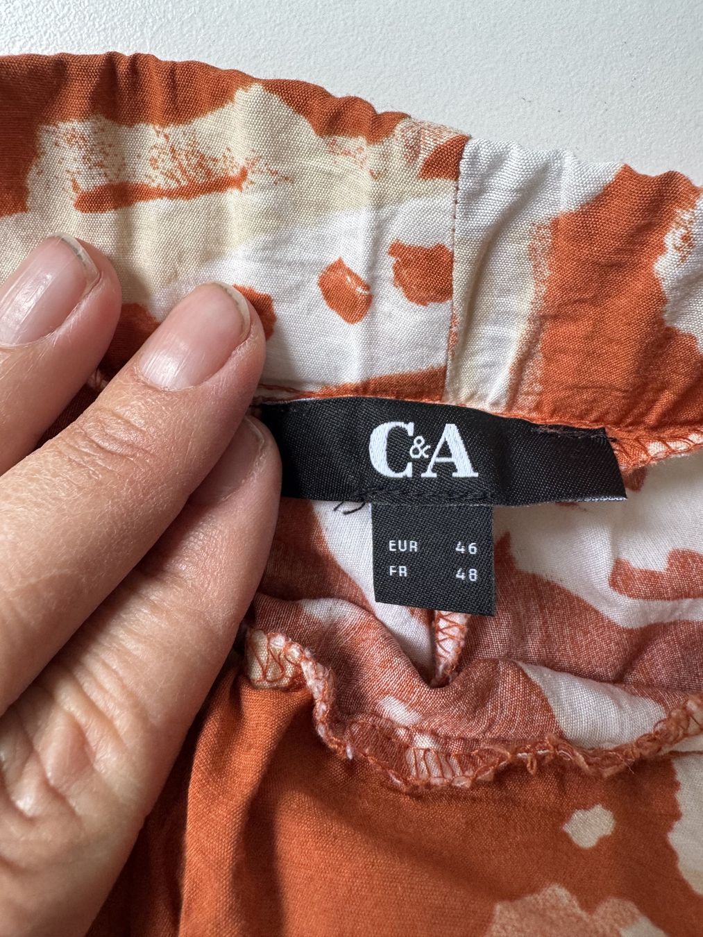 C&A Gonne: C&A Midirock rost/creme Print Gr. 46 – Usato da Walchwil venduto da QLD 1
