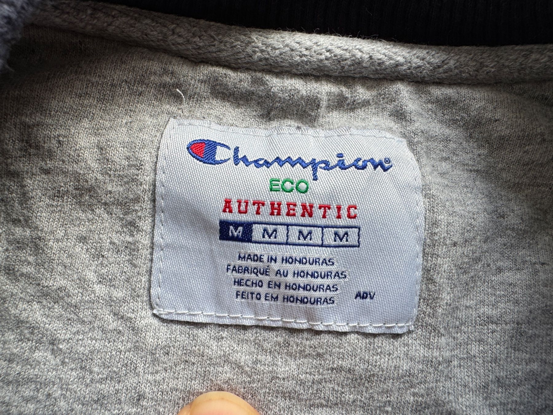 Champion Maglioni & Felpe: Champion Sweatshirt pullover crewneck Sz M – Usato da Neuchâtel venduto da _Easy_to_Find_ 2