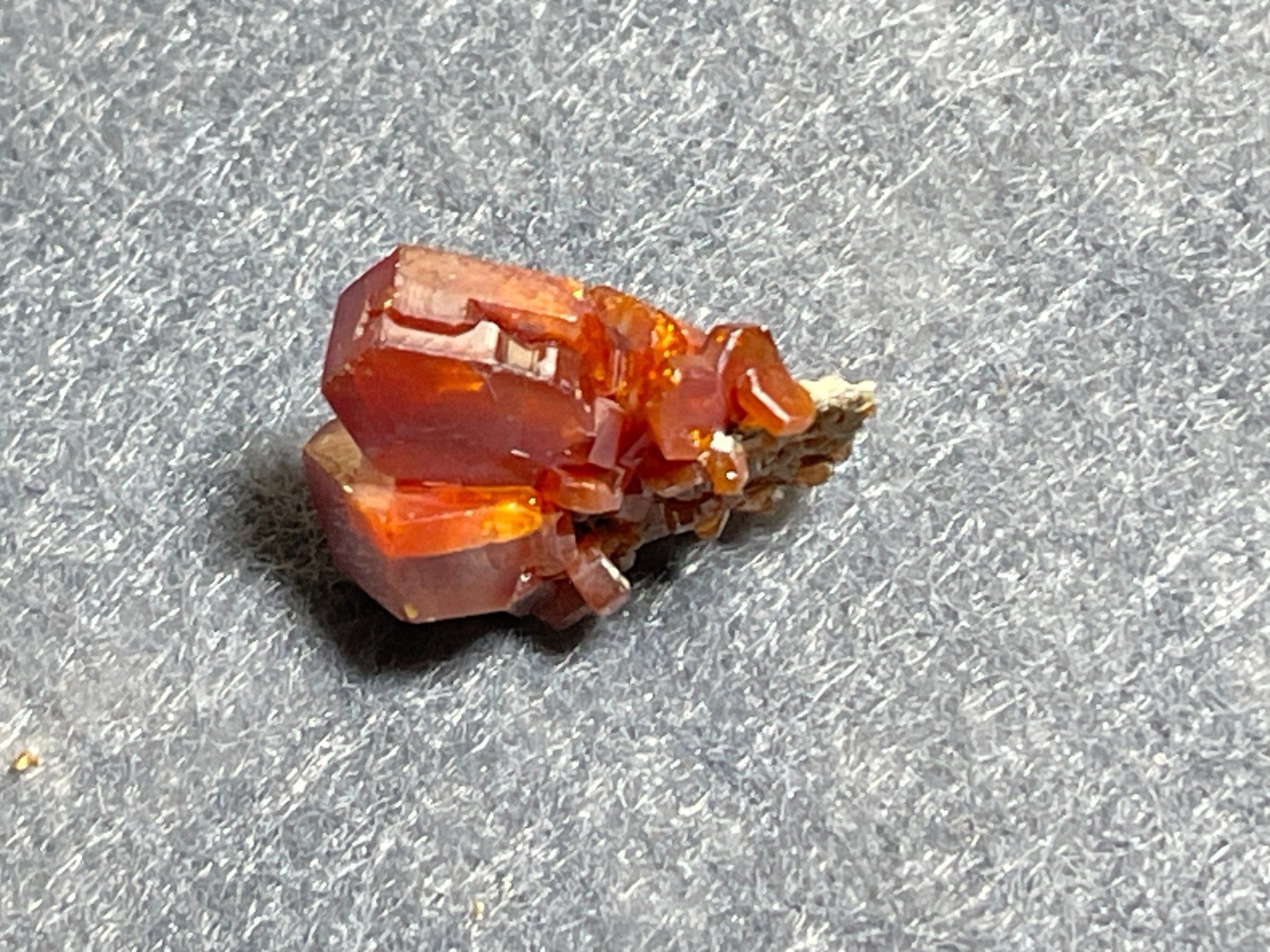 Minerali & Pietre curative: Vanadinite – Nuovo (secondo la descrizione) da Cernier venduto da Tashi_Delek