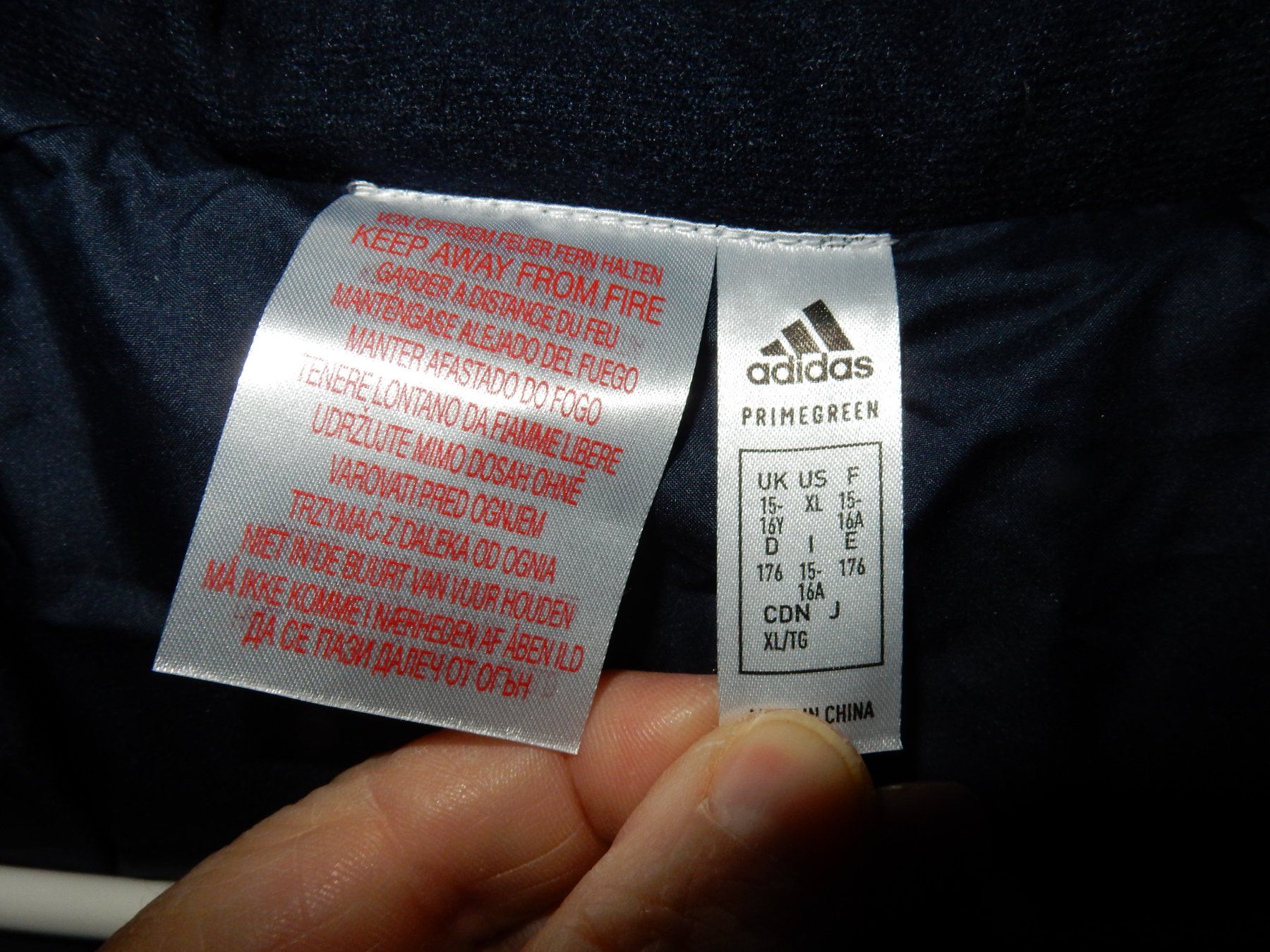 Adidas Jacken & Mäntel: Daunenjacke ADIDAS, Gr. 176 / NEU – Neu (gemäss Beschreibung) aus St.Gallen von regenbogen5 1