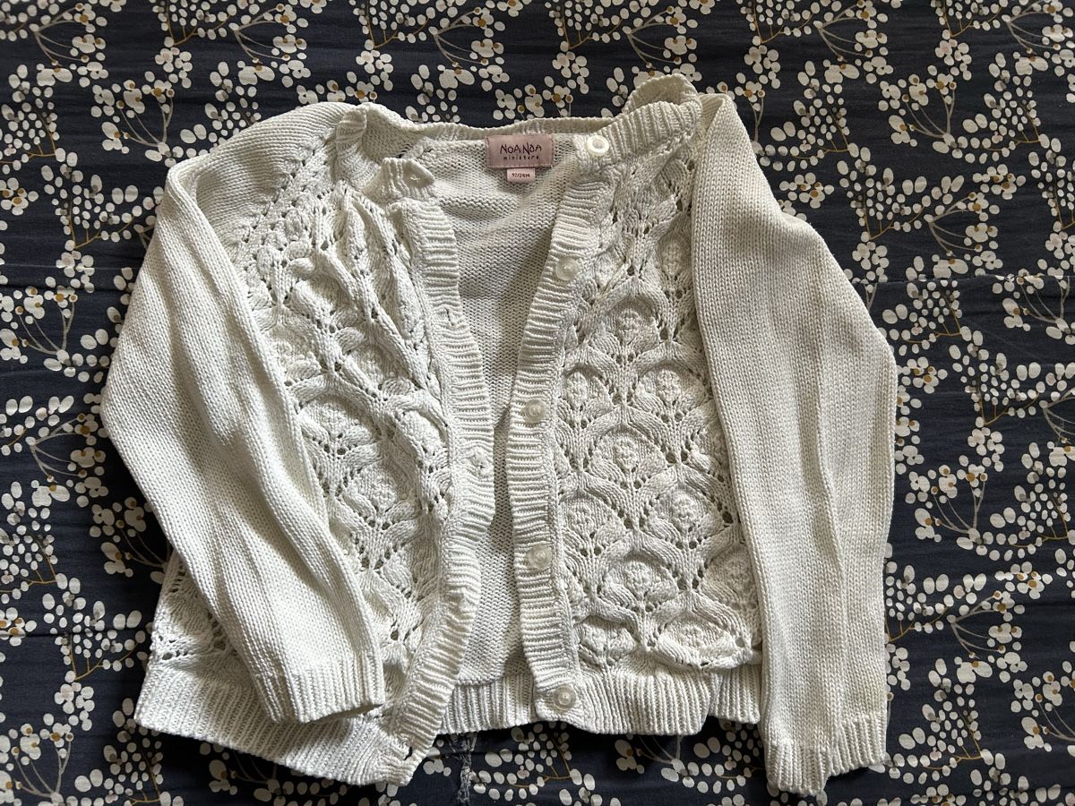 Altro abbigliamento per bambina: Gilet Noa Noa taille 92 – Usato da Lausanne venduto da SaraSkjellaug
