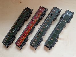 4 wagons voyageurs allemands 