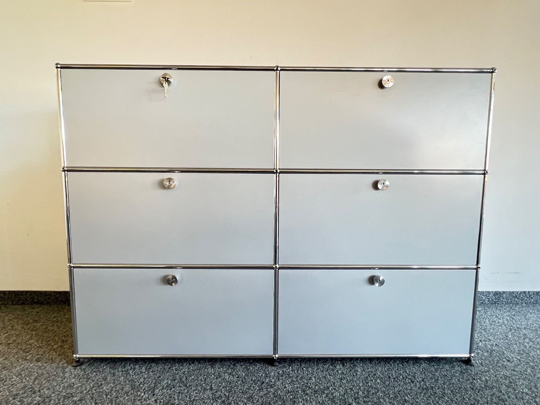 USM Commodes: USM Haller Sideboard Mattsilber – D'occasion à Dietikon par Kumar_Occasionen 1