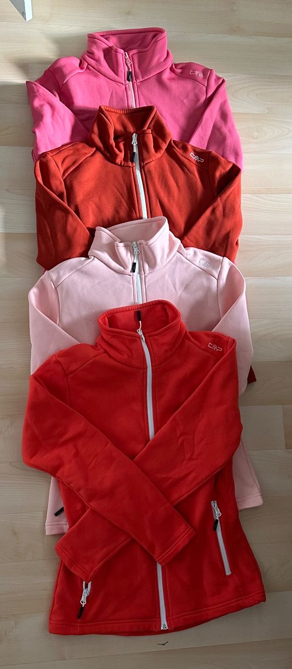 Vestes: CMP Jäckli Gr. XS – D'occasion à Schmitten FR par einhorn123