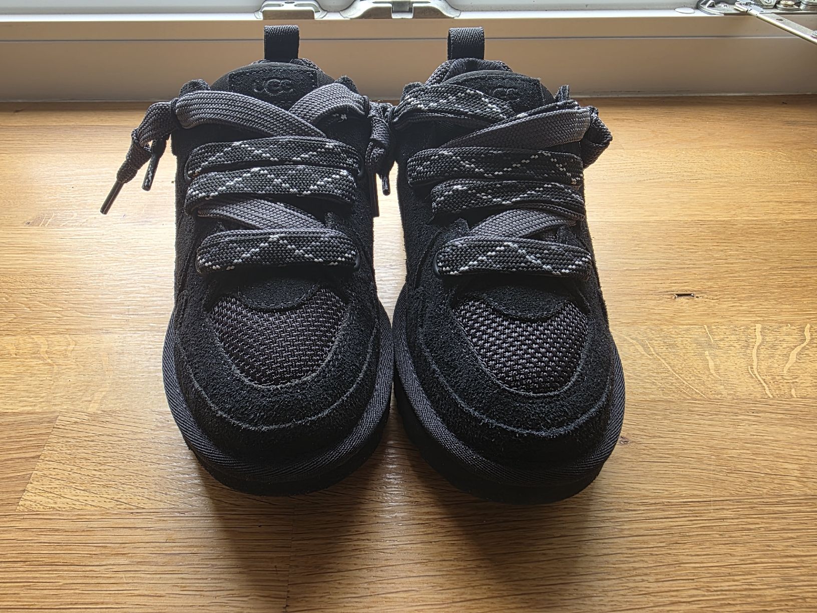 Adidas Damenschuhe: Adidas-UGG-Fashion – Neu (gemäss Beschreibung) aus La Chaux-de-Fonds von Pfer6799 8