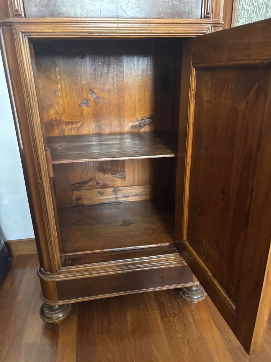 Comodini: Comodini in noce , stile  liberty ottimo stato – Usato da Bissone venduto da gio_8zmy 3