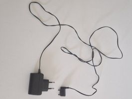Netzteil Sony Ericsson CST-75 Ladegerät gebraucht