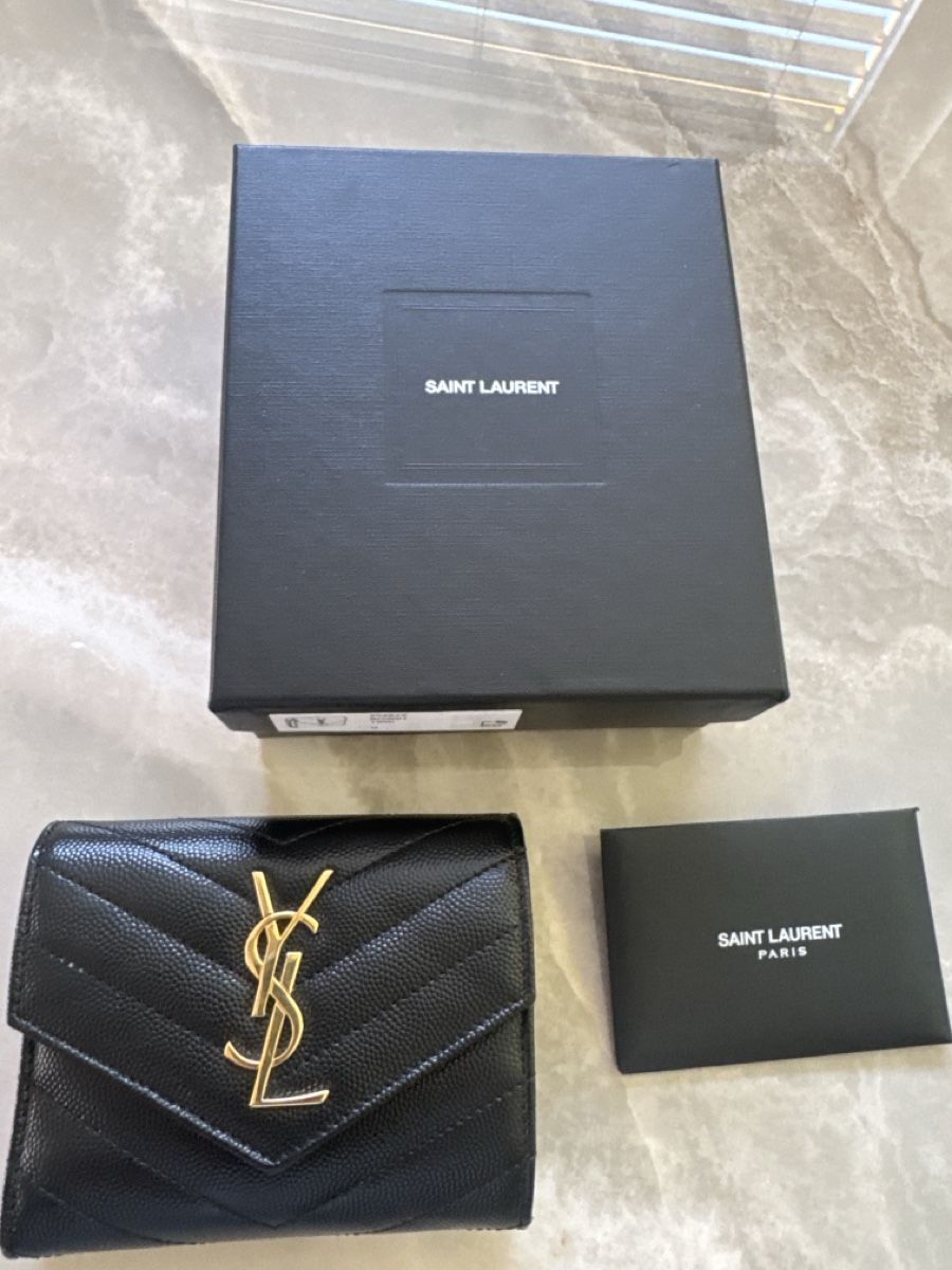 Saint Laurent Brieftaschen: Saint Laurent Portemonnaie schwarz – Gebraucht aus Eglisau von nil_wls5
