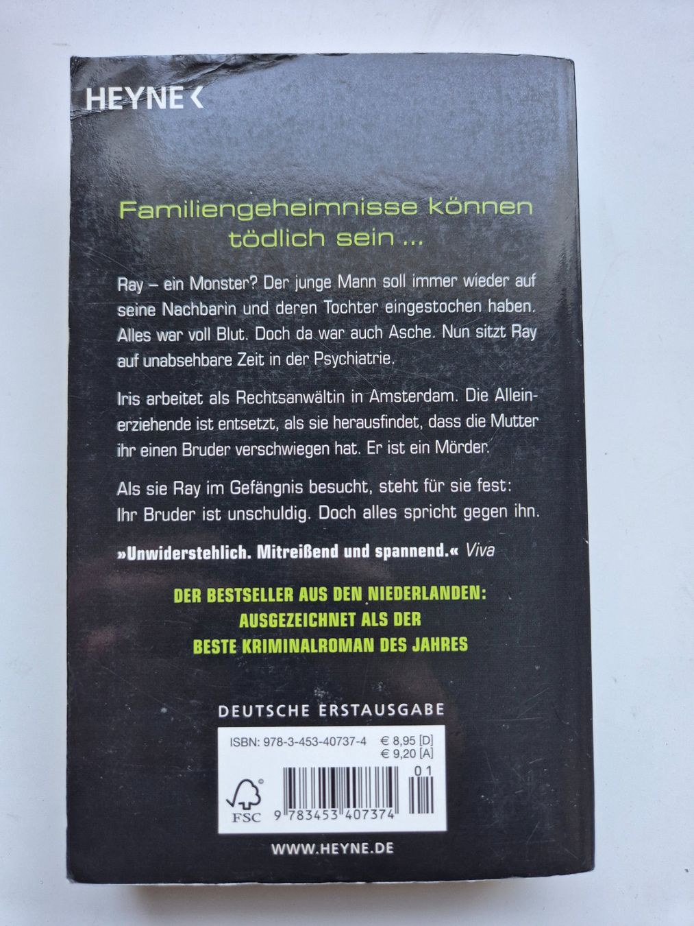 Libri: BLUTIGE ASCHE    -   Marion Pauw   /   Roman – Usato da Niederweningen venduto da Obson 1