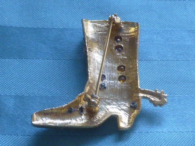 Broschen & Nadeln: Brosche Westernstiefel mit "Brillis" – Gebraucht aus Hinwil von Glasperlen 2