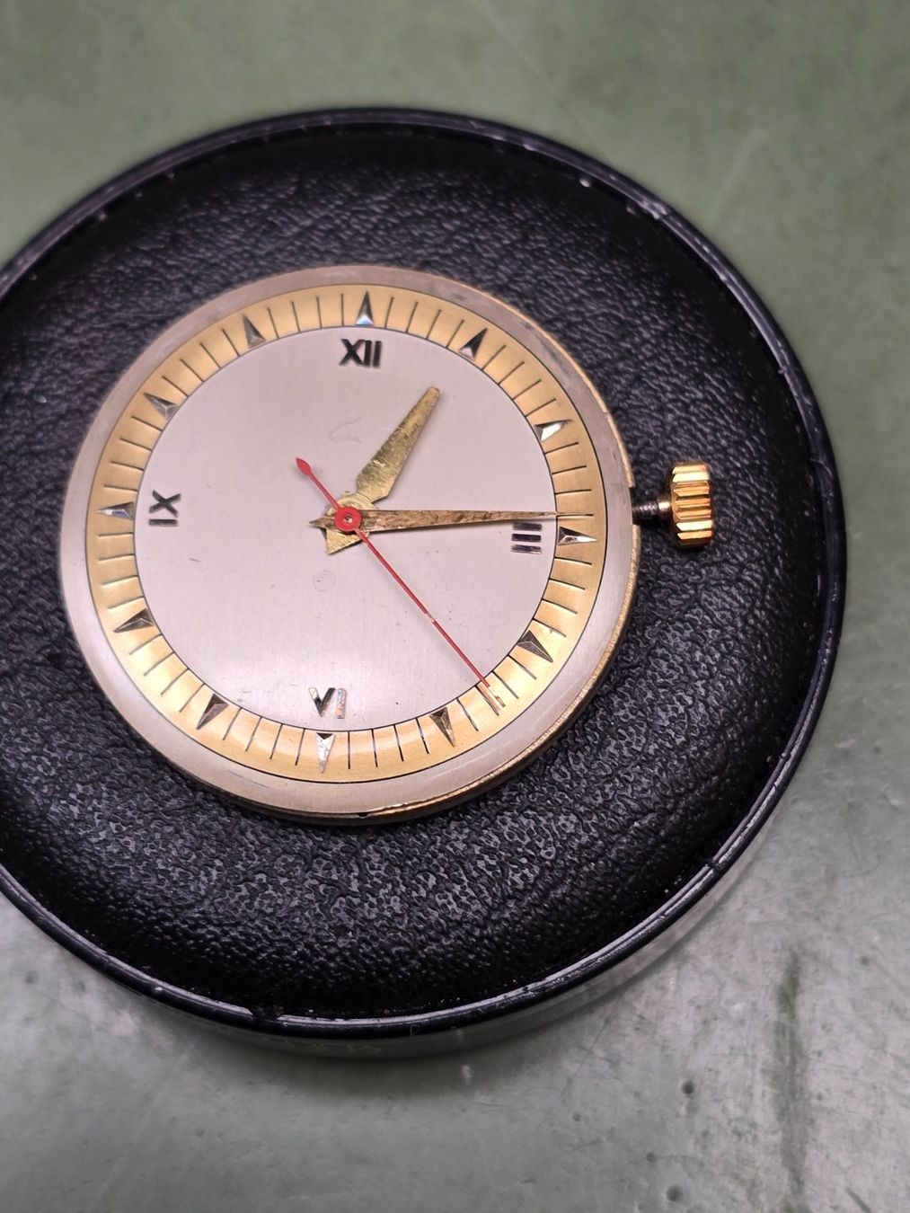 Eta Orologi: Mouvement ETA 1080 – Usato da Tramelan venduto da Nirdan