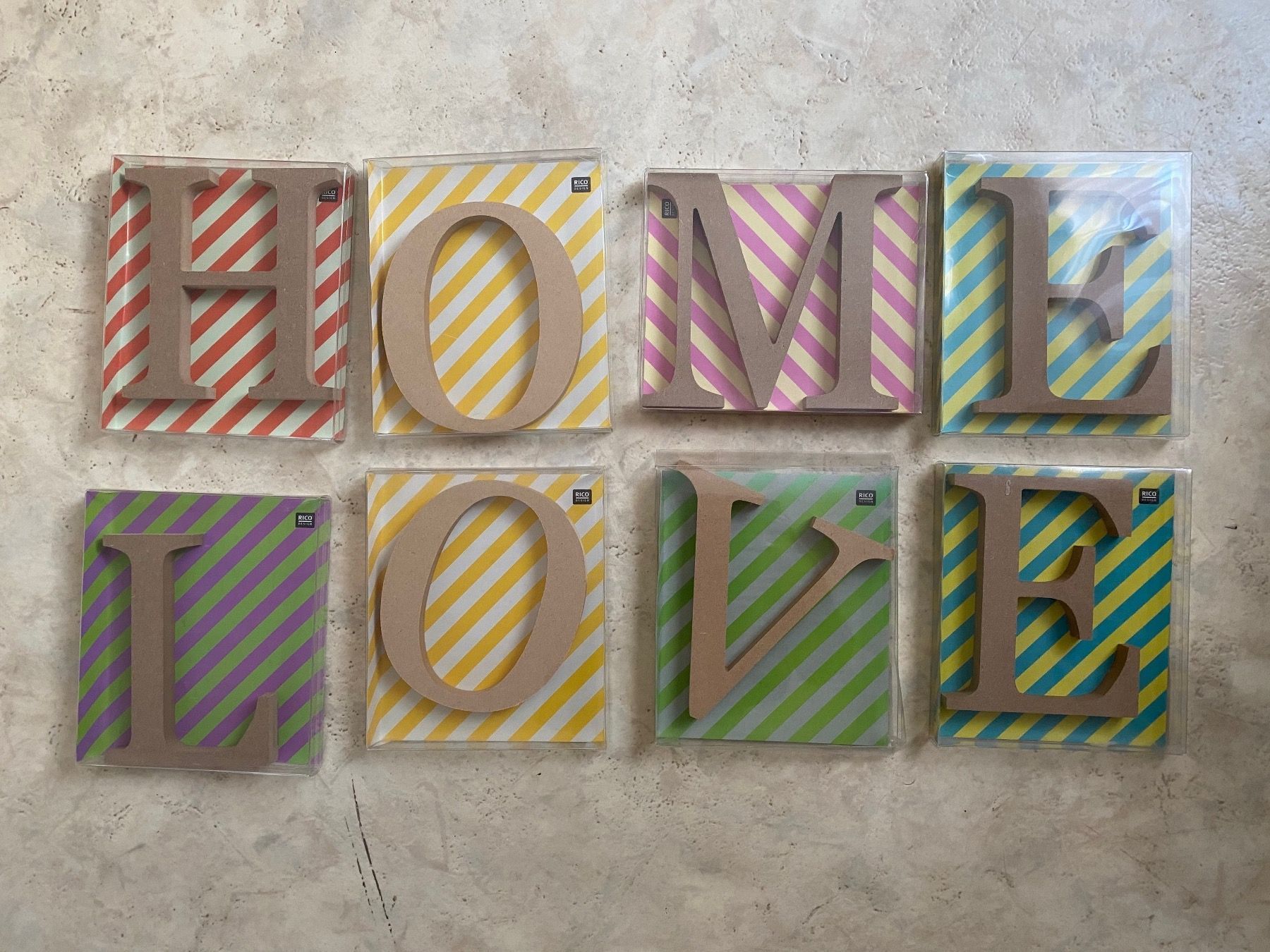 Tutte le decorazioni: Buchstaben LOVE & HOME aus MDF, Basteln – Nuovo e nell'imballaggio originale da Zürich venduto da Gabiii