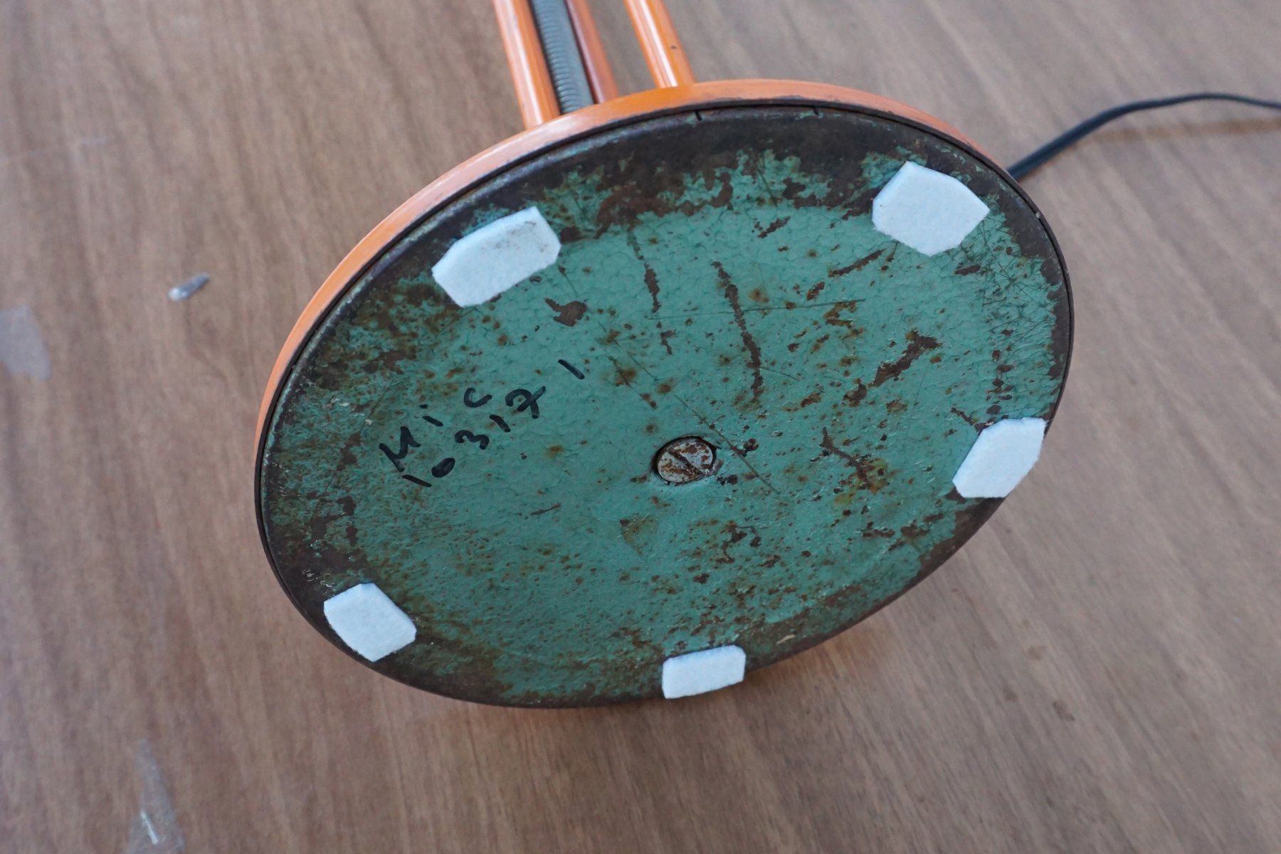 Lampade: Lampe industrielle – Usato da Ependes VD venduto da Cartonabanane 9