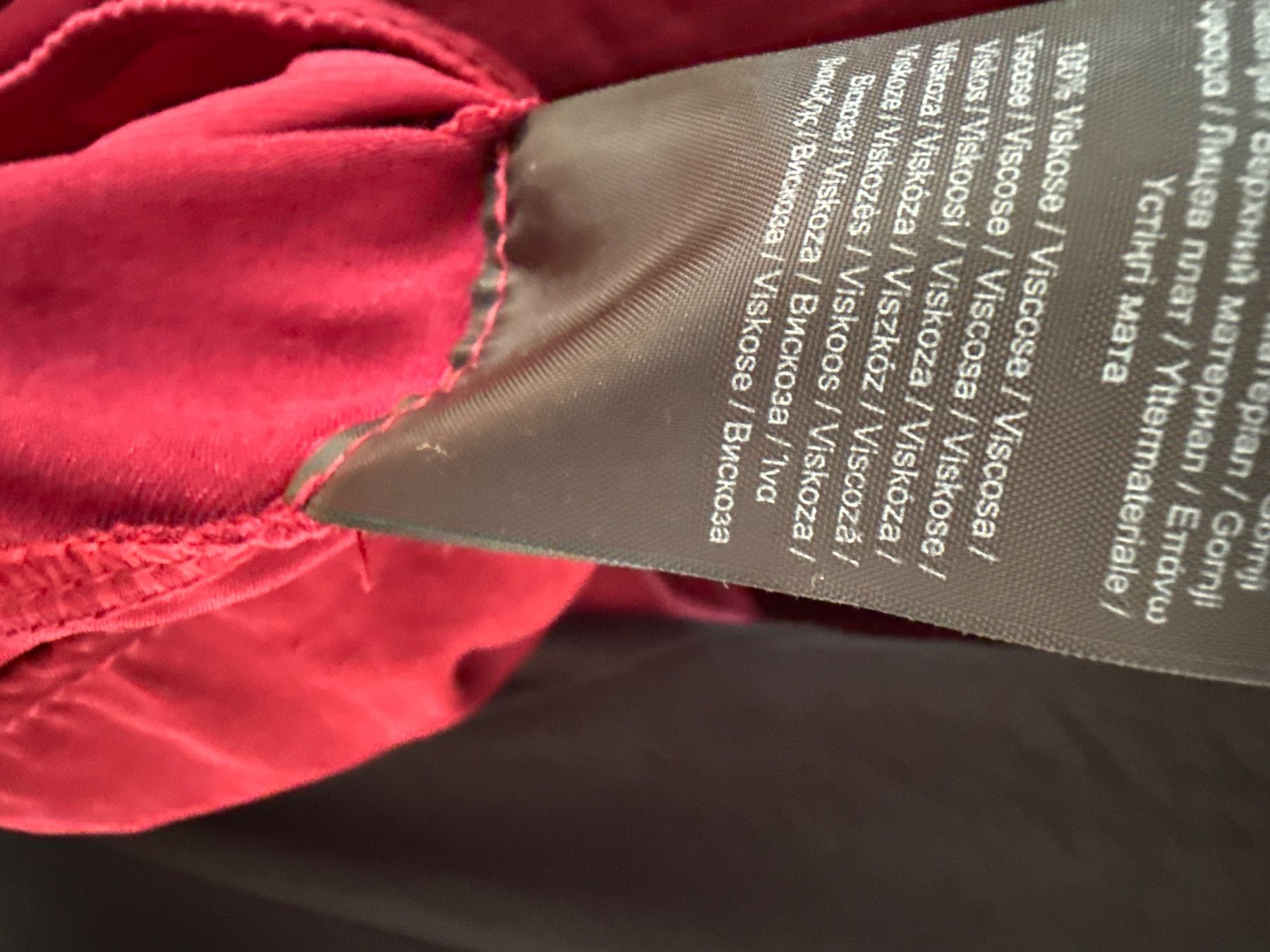 S.Oliver Camicette: s.Oliver 2 x Bluse schwarz und beere Gr. 36 – Usato da Winterthur venduto da britsi 3