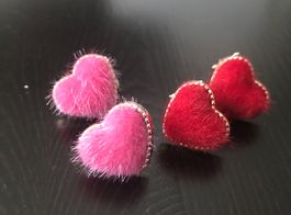 💞Süsse flauschige Ohrringe Ohrstecker - Herz 💞