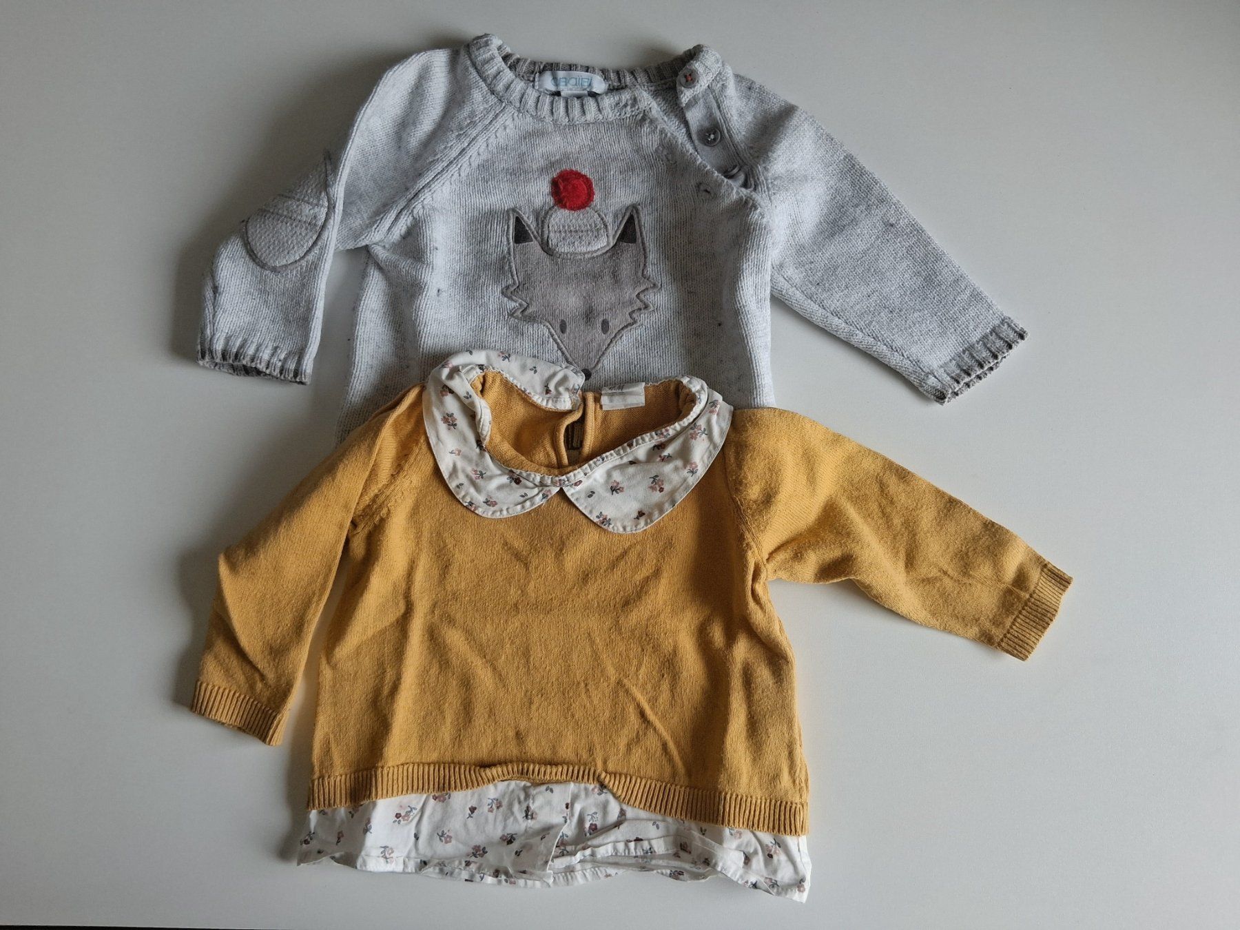 Maglioni & Felpe: Lot de 2 pulls bébé fille (3-6 mois) – Usato da St-Légier-Chiésaz venduto da dma_699g