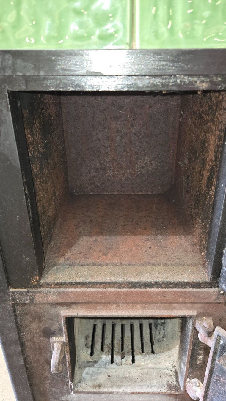 Altri mobili d'antiquariato: Kachelofen / Ofen / Antik – Usato da Seewen SZ venduto da Kaeppeli_Schwyz 5