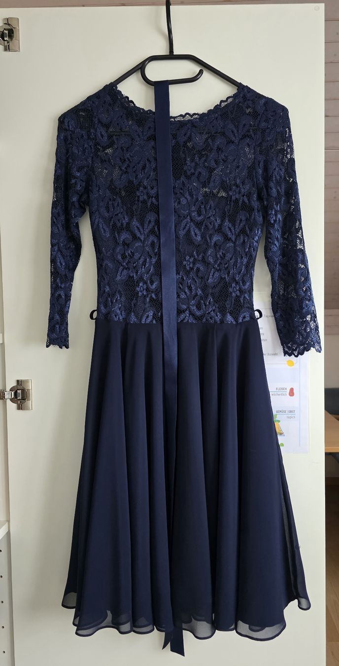 Kleider: Blaues Kleid – Gebraucht aus Oberbüren von Skadi_83