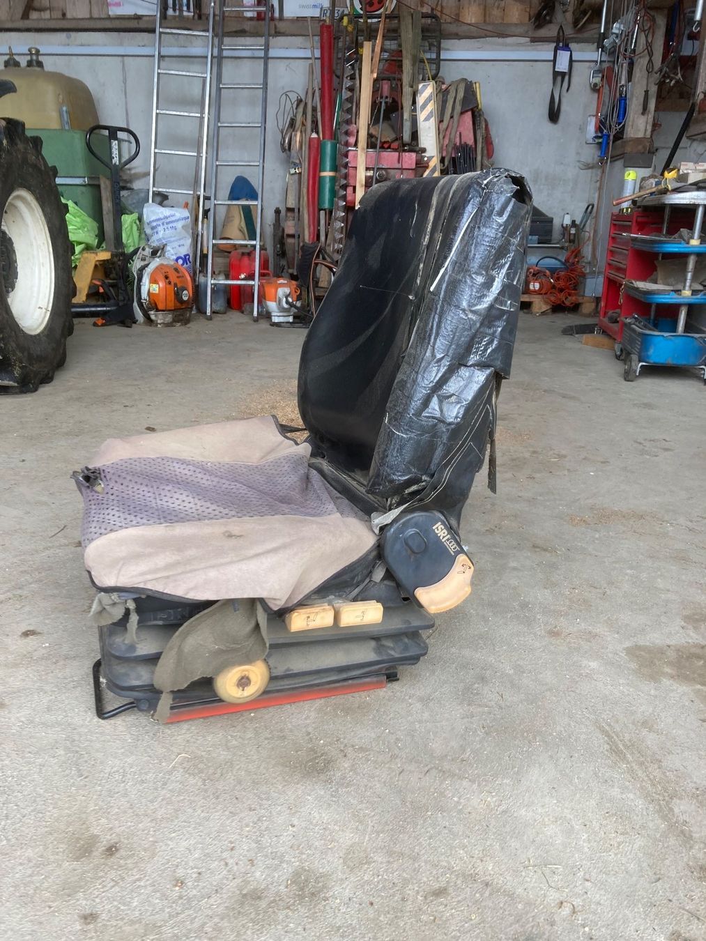 Trattori: Transporter/Traktor Sitz ISRI – Difettoso da Linden venduto da Bergerkarl 1