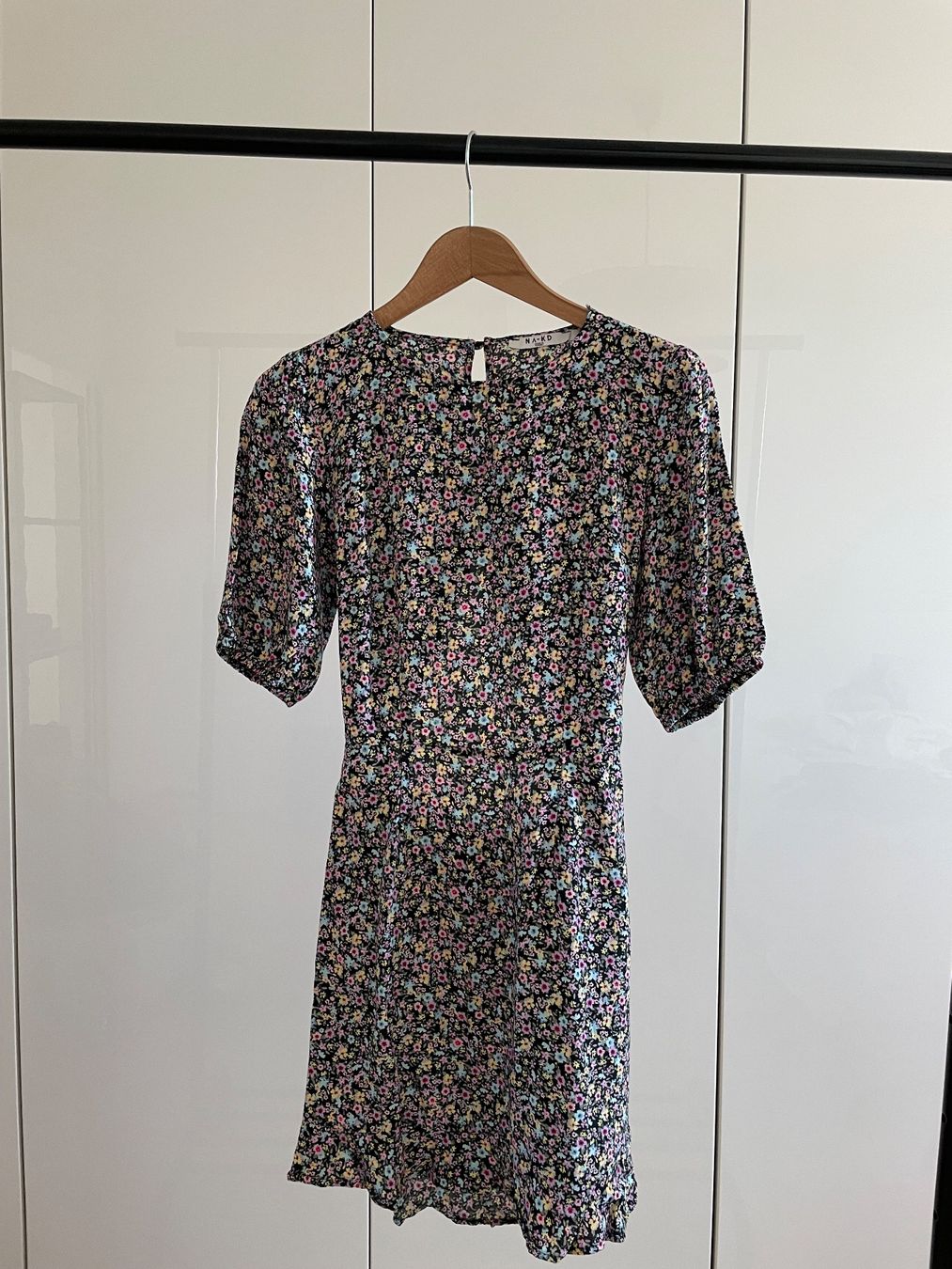 Na-kd Vestiti: Na-kd Kleid – Usato da Selzach venduto da iagiag98