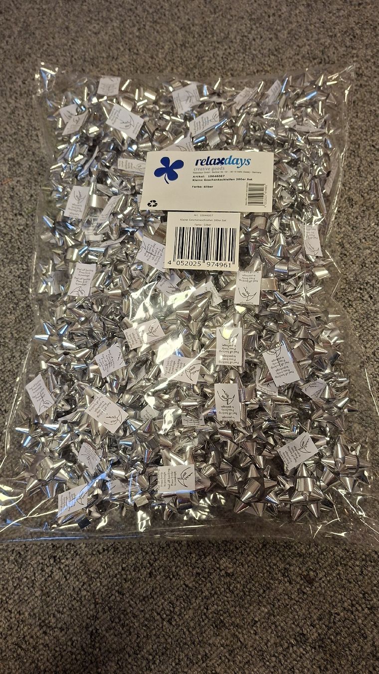Dekobänder: Geschenkschleifen, 200 Stk. Silber – Neu und originalverpackt aus Kriens von Wolly85 1