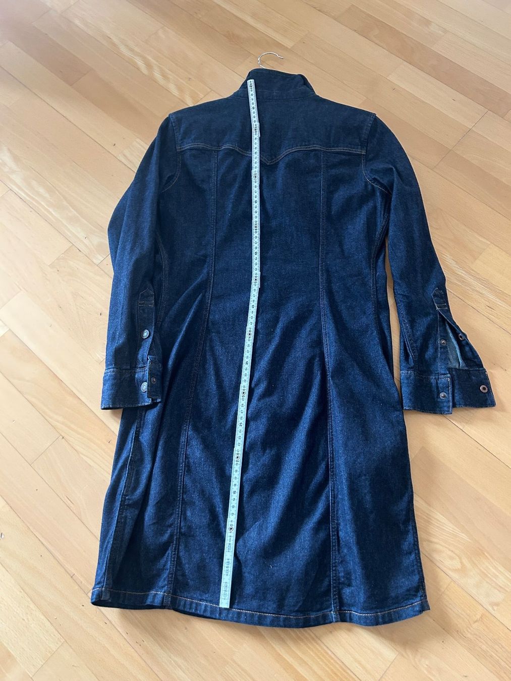 Levi's Kleider: Levi's Jeanskleid – Gebraucht aus Horw von mel_j56q 1