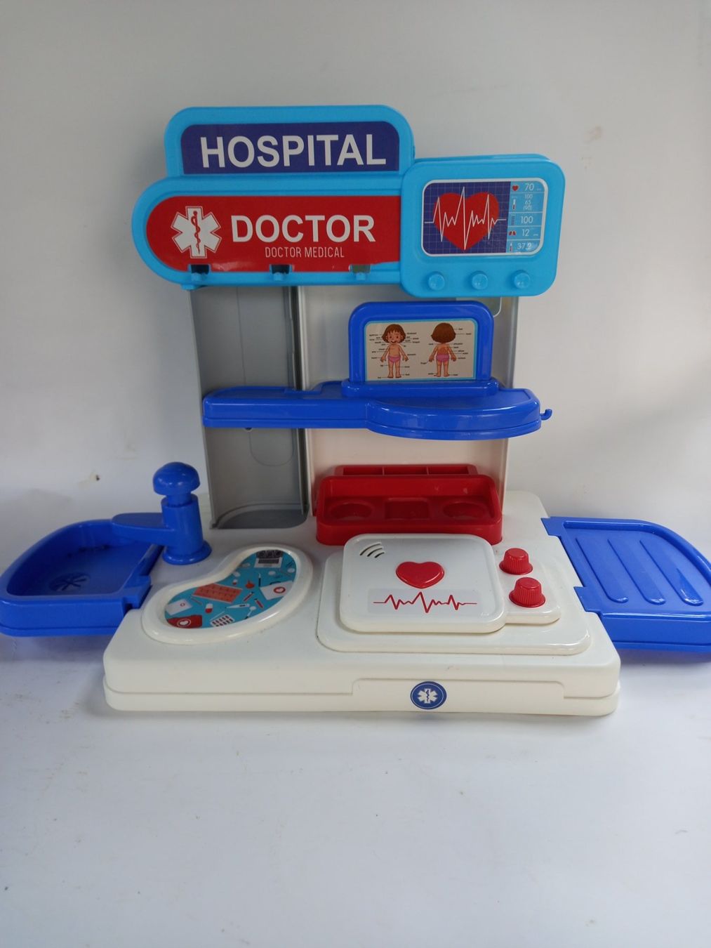 Giocattoli: Kinder Krankenstation – Usato da Seon venduto da Zack_16 4