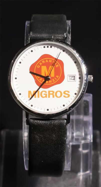 Montre Vintage Candino Automatic Jump Hour Années 1970 - Cadran Beige/bleu - Mouvement Suisse - Très Bon état Avec Boîte Et Papiers