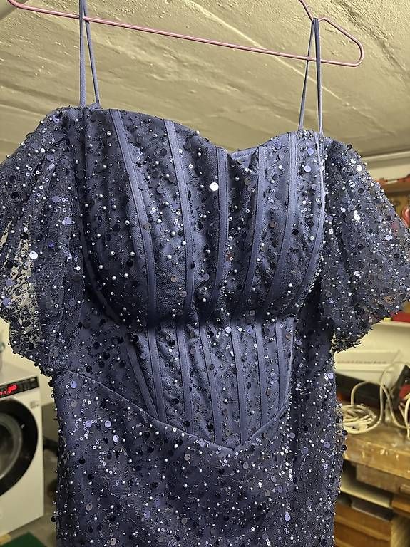 Vestiti: Abendkleid Grösse 44 – Usato da Näfels venduto da hano.degi 3