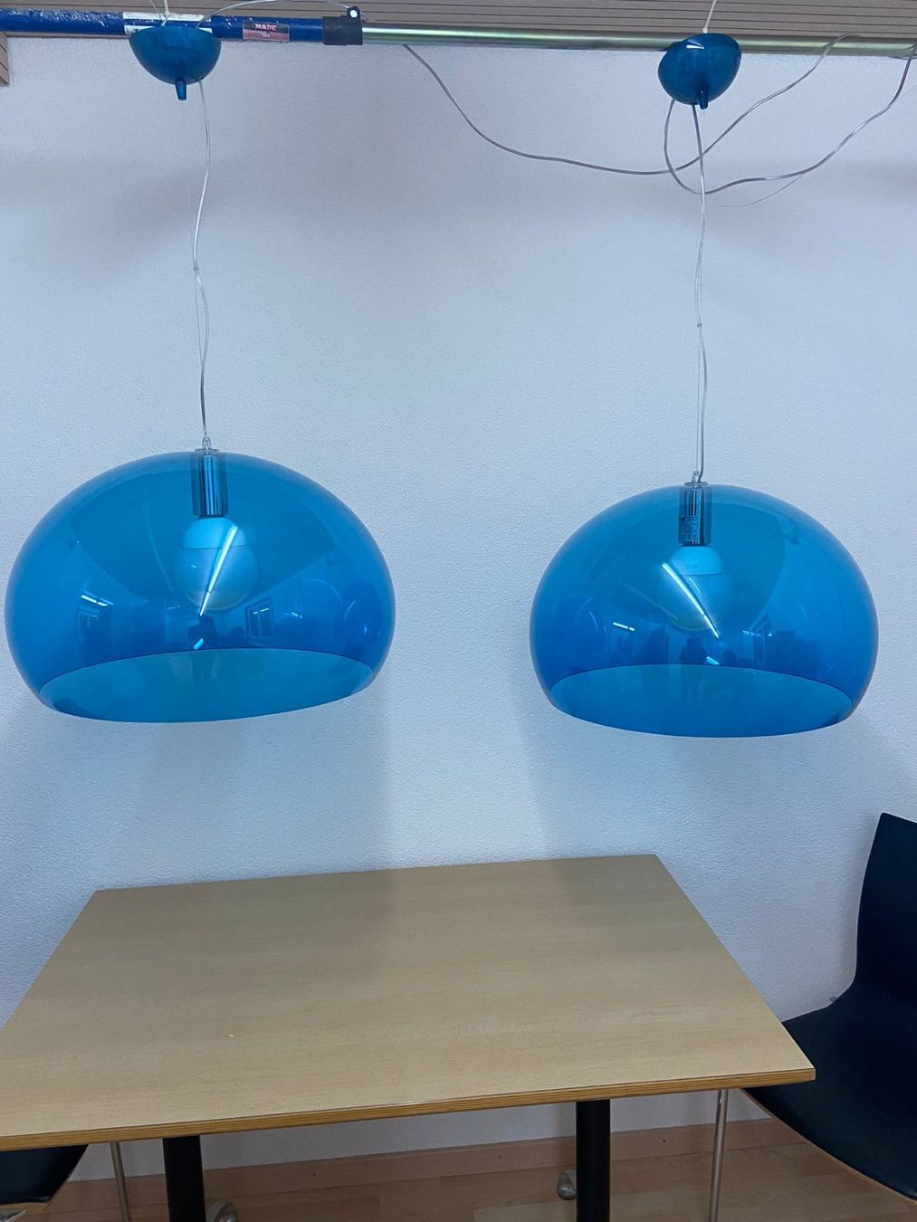 Kartell Lampade: Pendellampe Kartell FL 2 Stk. – Usato da Laupersdorf venduto da Borer_Liquidationen