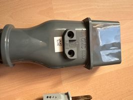Stecker  J 40 4 Polig NEU CMC