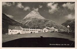 Bernina Hauser mit piz alv