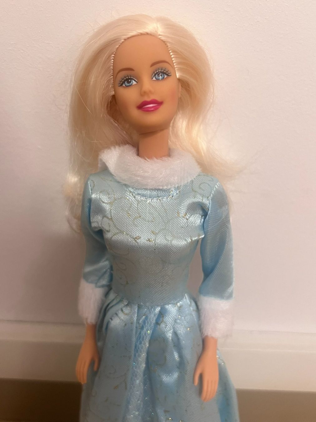 Puppen: Barbie Winterzauber #9 – Gebraucht aus Wildegg von Car-Mania 1