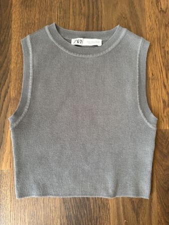 Graues ZARA Top Gr. S perfekt für den Somme