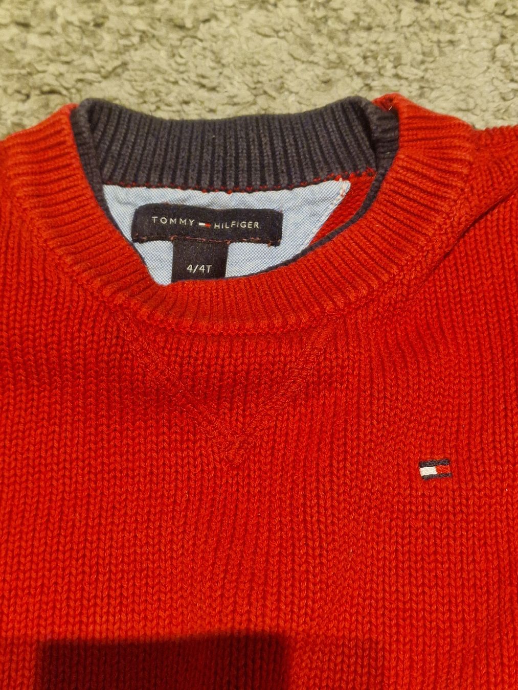 Tommy Hilfiger Maglioni & Felpe: Tommy Hilfiger Pulli Gr 4 – Usato da Basel venduto da chingson 1