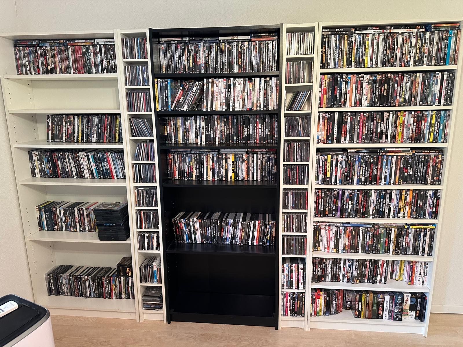 Tutti i DVDs: DVD lot complet 800 pcs – Nuovo (secondo la descrizione) da Neuchâtel venduto da FLA.MAN