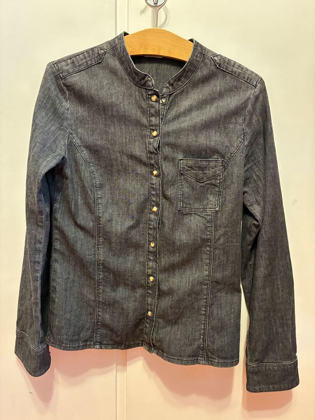 Blusen: Jeanshemd Mustang 38 schwarz/anthrazit – Gebraucht aus Schaffhausen von FannyUsedom 1