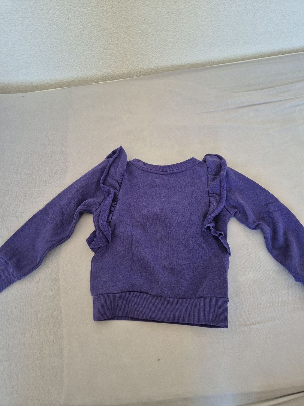 Pullover & Sweatshirts: Pullover – Gebraucht aus Hörhausen von Nuage81 1