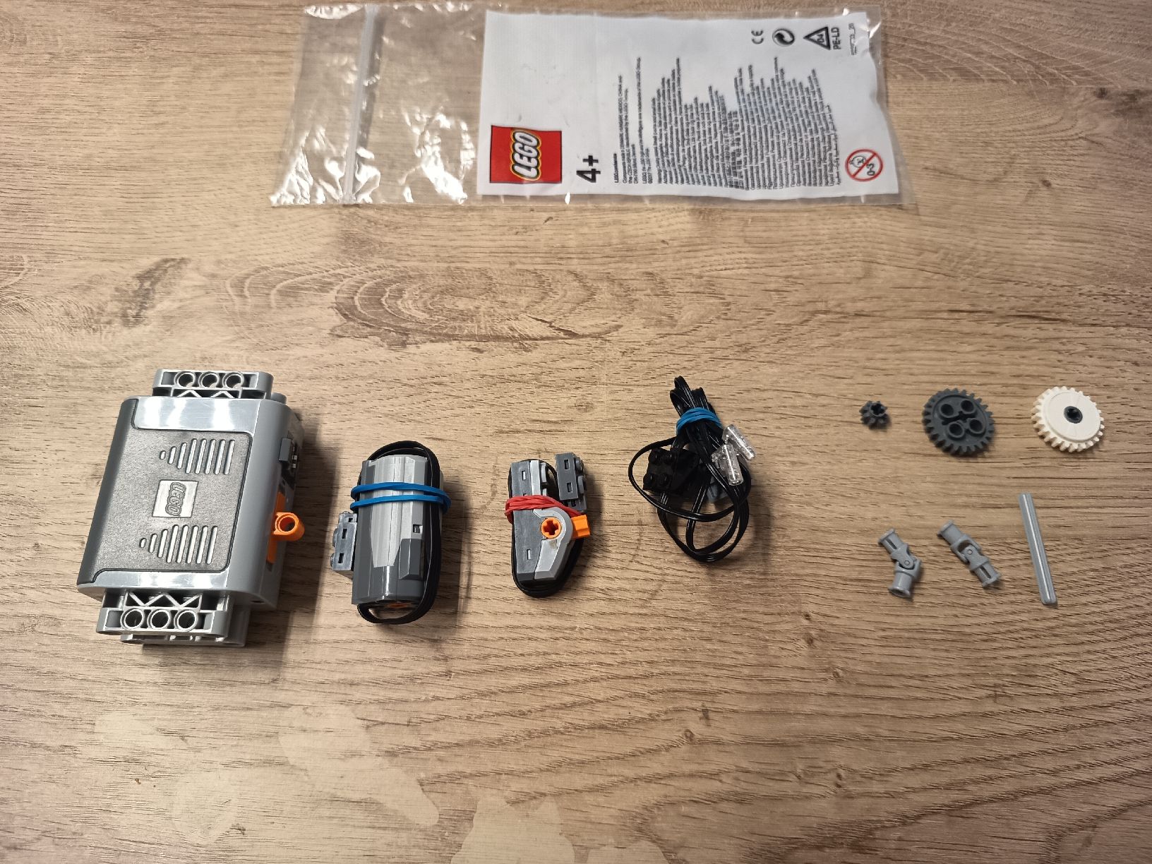 Lego Jeux de construction: Lego ® Technic ® 8293 – D'occasion à Frauenfeld par sveno666 1