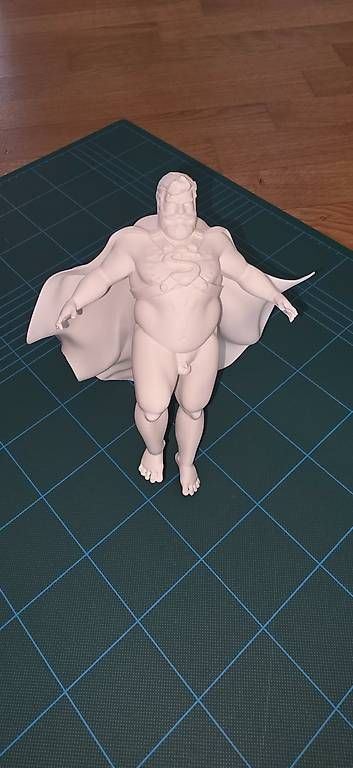 Statuette: 3D Printed Chubby Superman Figurine  – Usato da Crissier venduto da tic_qb2s