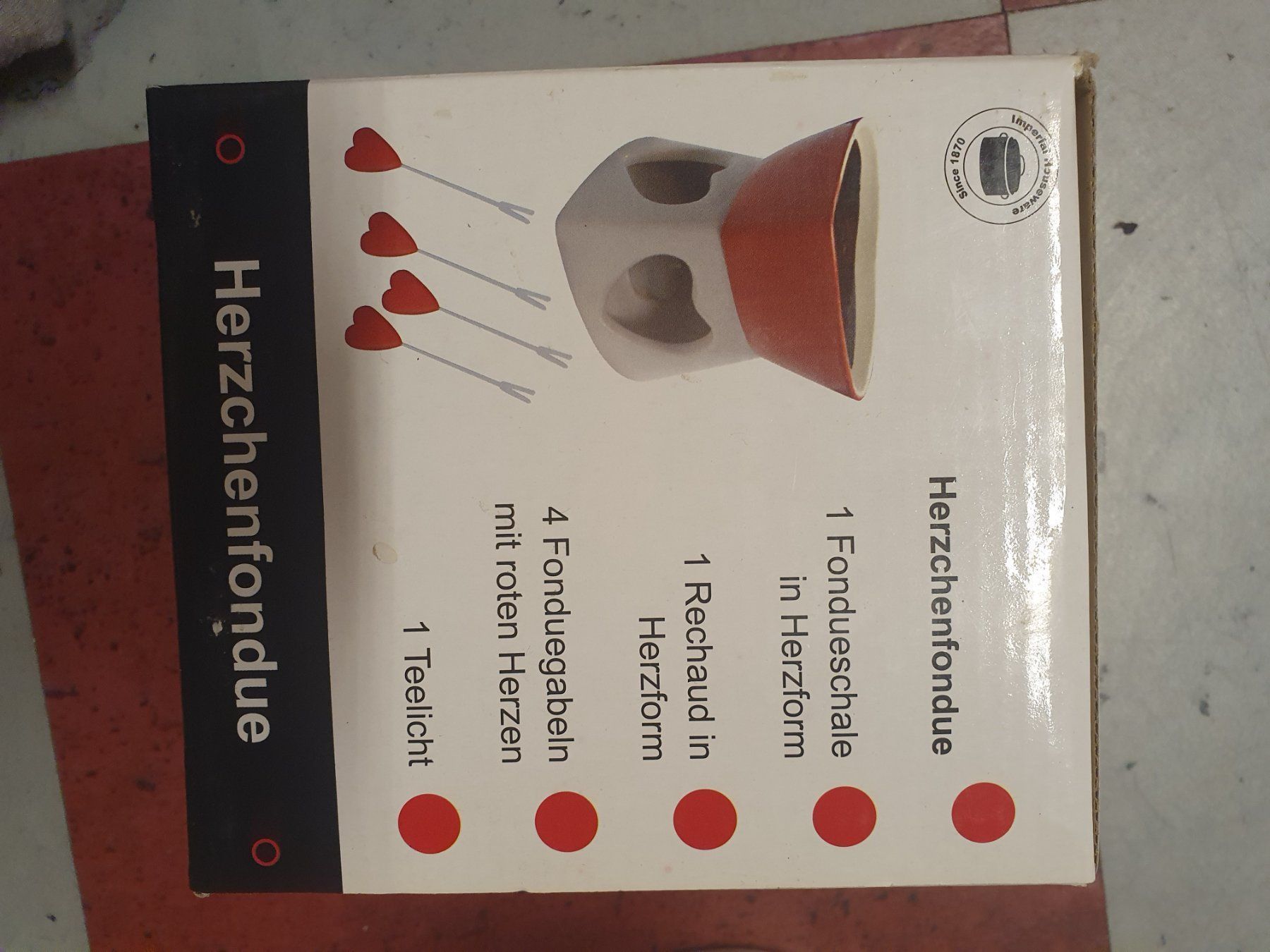 Set di piatti: Fondue Herzform – Usato da Moosseedorf venduto da Sonnenschein.. 1