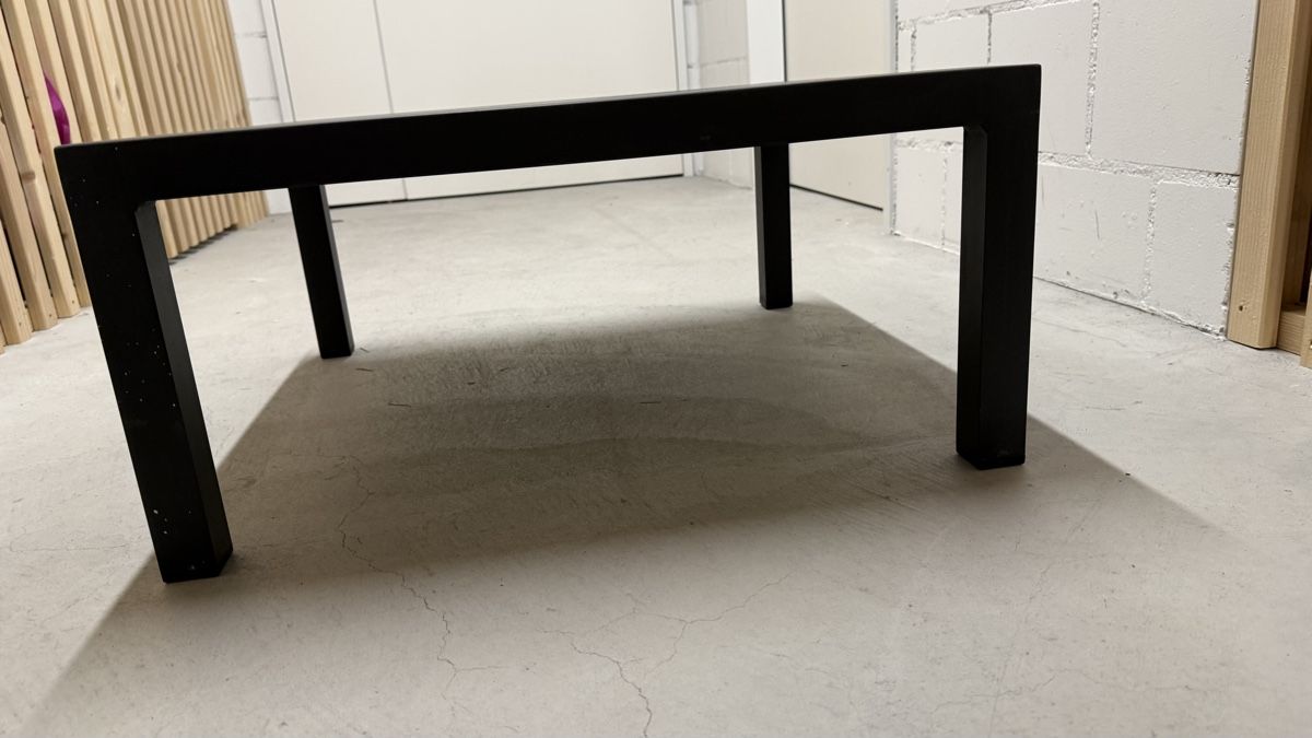Tische: Quadratischer Gartentisch in schwarz/grau – Gebraucht aus Kriens von nao_wl7q 1