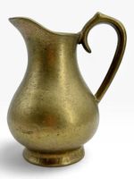 Vase pichet ancien en bronze doré – Patine vintage