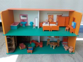 Puppenstube + Möbel 1970er