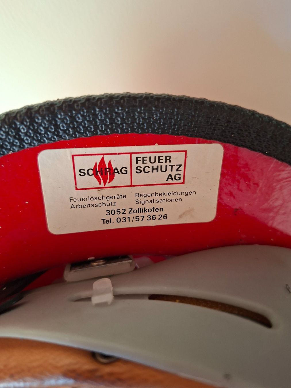 Pompiers: Alter Feuerwehrhelm , Grösse verstellbar – D'occasion à Schwanden Sigrisw par pho_2mc9 4