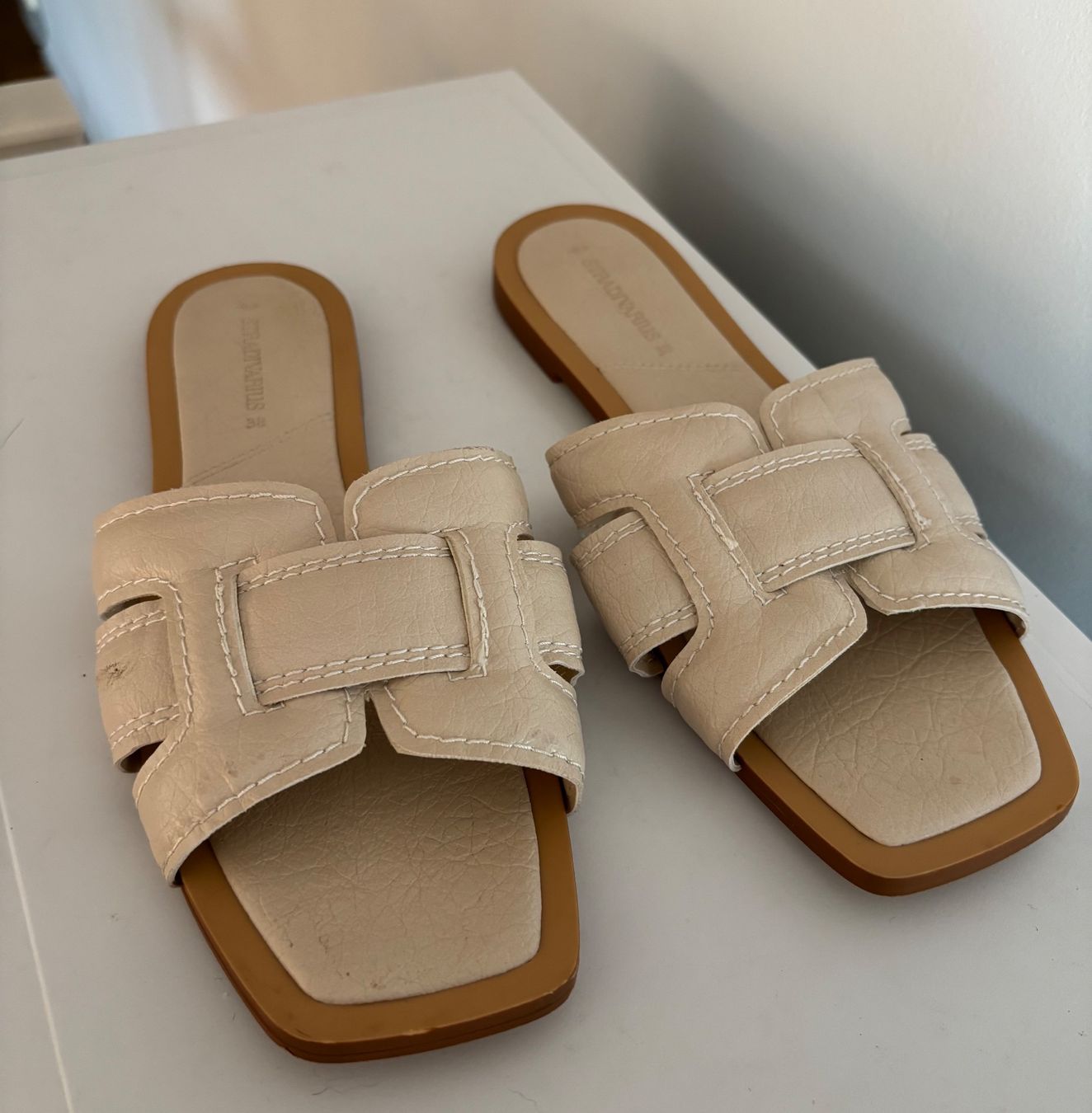 Stradivarius Scarpe da donna: Stradivarius Sandalen / Ecru /Grösse 38 – Usato da Winkel venduto da masrisa 1