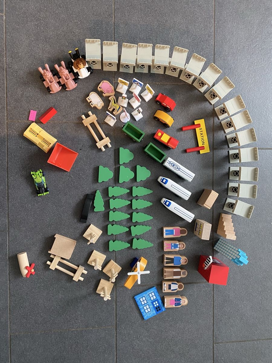 Giocattoli: Holzeisenbahn – Usato da Bern venduto da Bern.27