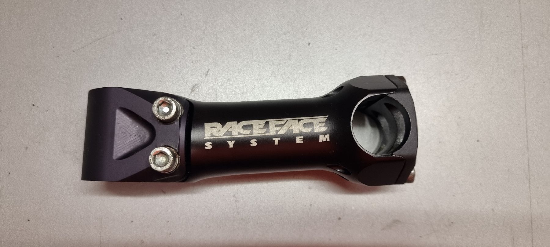 Race Face Pezzi di ricambio: Race Face Vorbau – Usato da Seon venduto da Stibinio