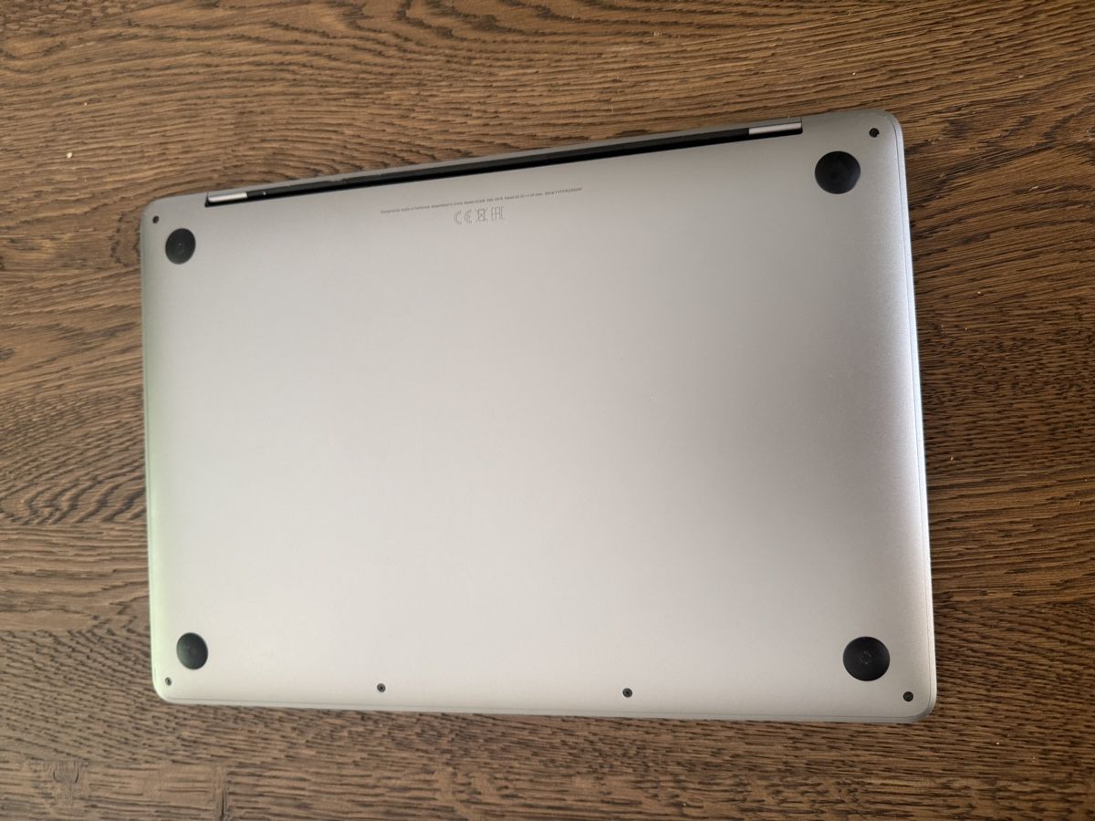 Apple Notebook: Macbook Pro M1 (2020) - 256GB – Usato da Zürich venduto da Walthernicole 4