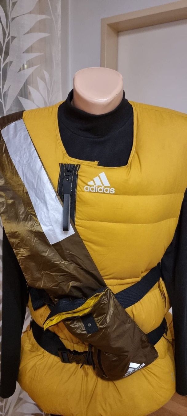 Adidas Gilet & Giacche senza maniche: Adidas Gr. M – Nuovo e nell'imballaggio originale da Luzern venduto da Reni025